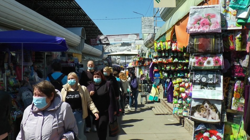 Ослабление карантина в Николаеве: как работают рынки, кафе и транспорт   