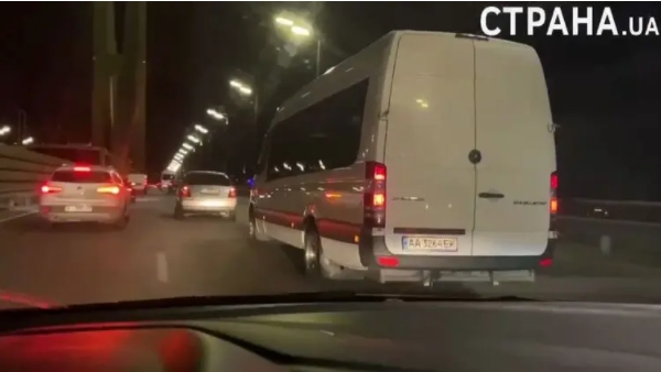 Госсекретаря США Блинкена в Борисполь отправился встречать кортеж из 30 автомобилей. Видео