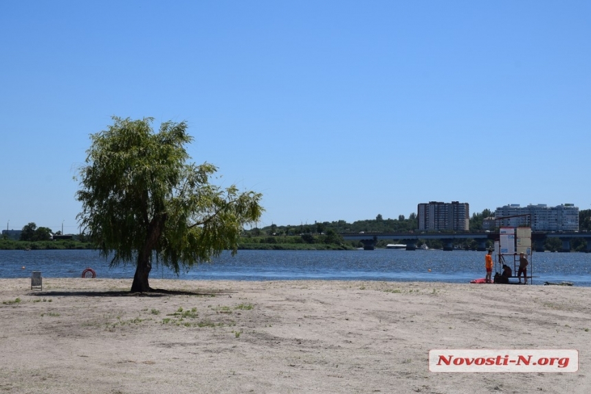 В Николаеве на пляже хотят поставить бассейн, аттракцион и фастфуд – чиновники пока в раздумьях