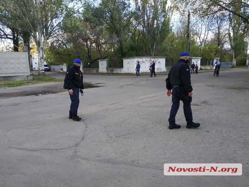 В николаевском парке Победы полиция ищет пропавшего без вести мужчину