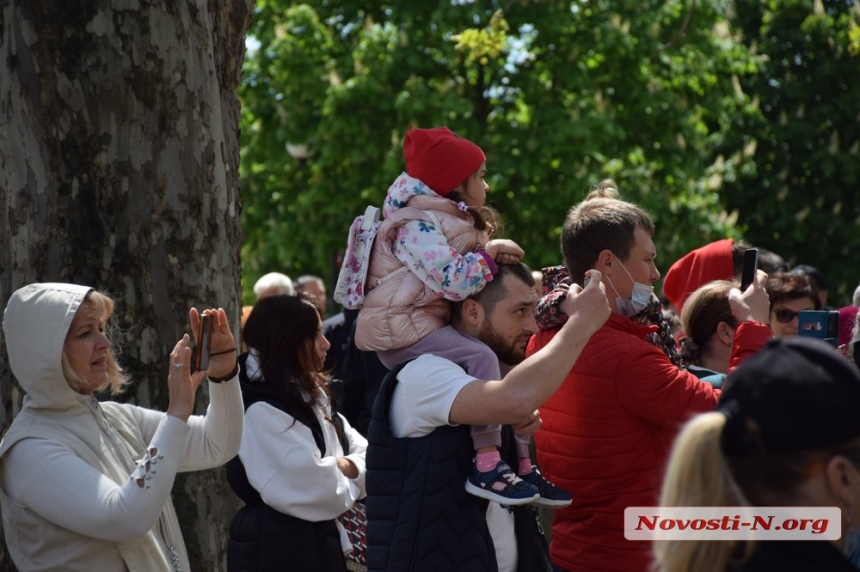 Как по Николаеву 9 мая «Бессмертный полк» прошел. ФОТОРЕПОРТАЖ