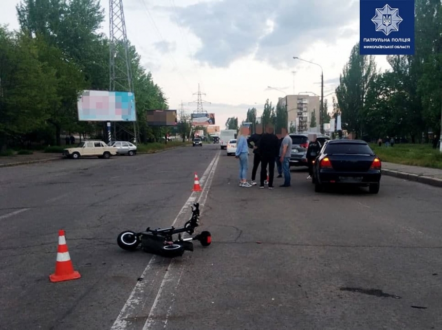 В Николаеве в ДТП с участием самокатов пострадали двое, в том числе ребенок, - полиция