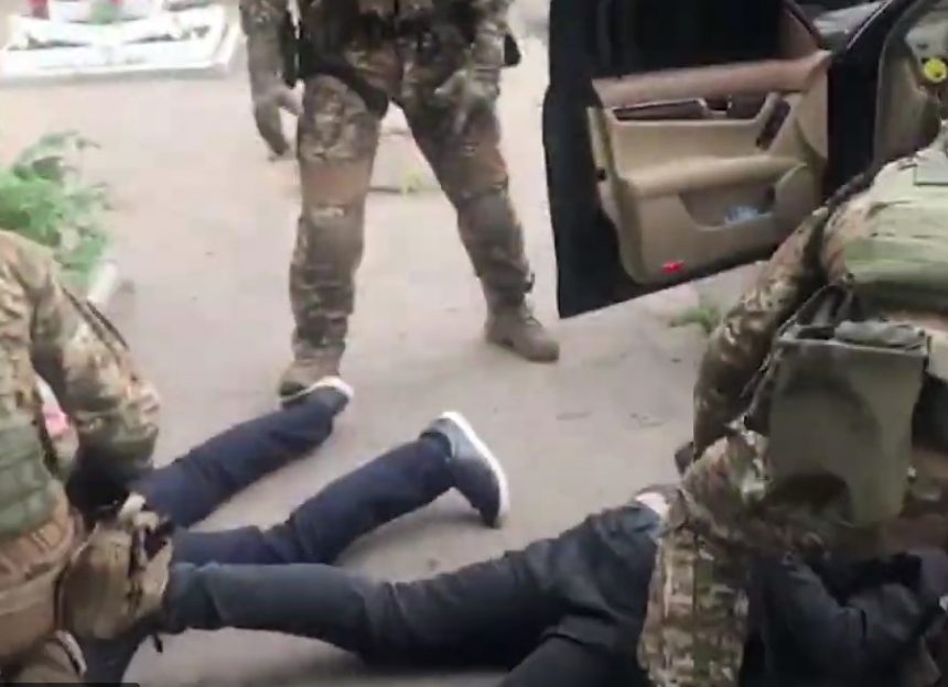 В Николаевской области оперативники и спецназ прекратили «сходку смотрящих». ВИДЕО