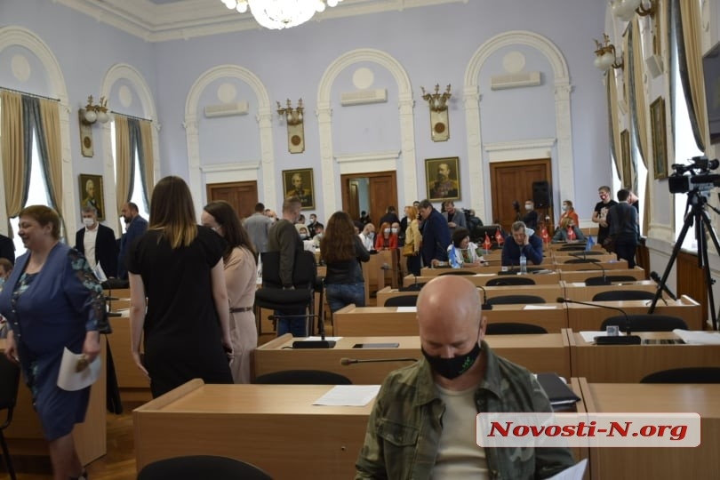 В Николаеве депутаты не смогли лишить русский язык статуса регионального