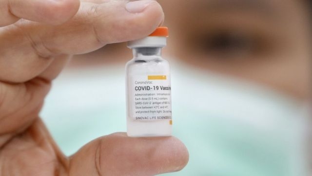 Евросоюз передаст бедным странам 100 млн доз вакцин от коронавируса