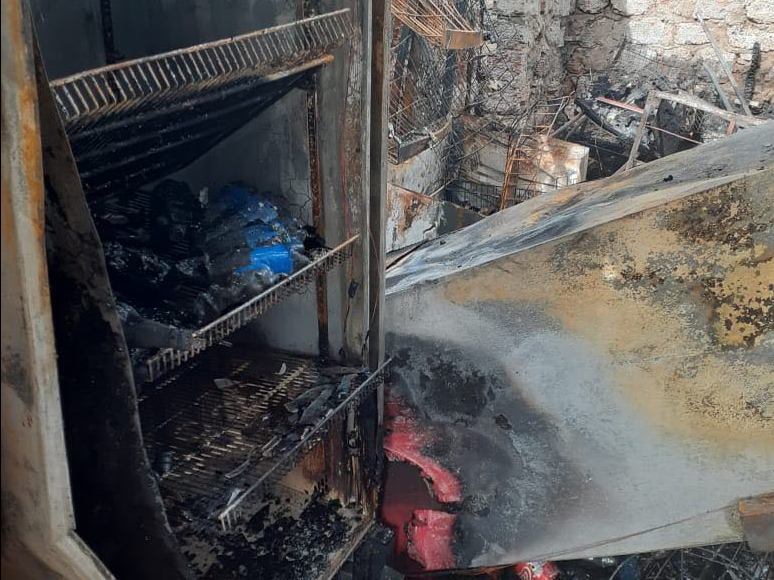 В Николаевской области горел продуктовый магазин