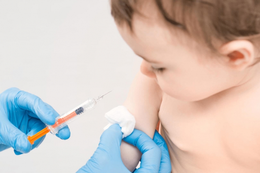 В Китае разрешили вакцинировать детей препаратом Sinovac