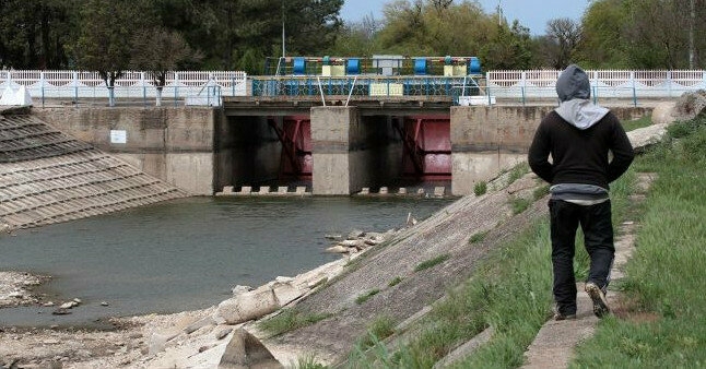 Водная блокада Крыма под угрозой: дамба разрушается