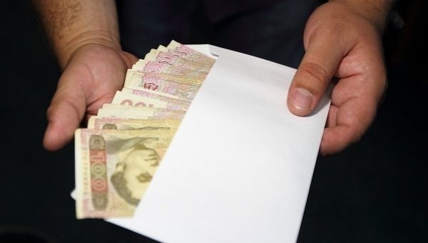 В Николаеве отправили в СИЗО мошенницу, забравшую у пенсионера 12 тысяч гривен