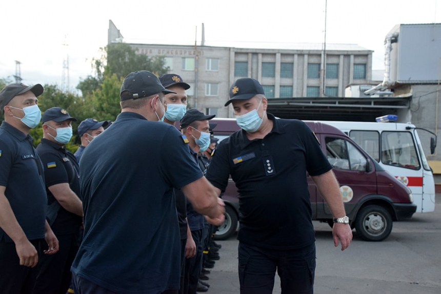 Николаевские спасатели помогли восстановить разрушенные дома на Донбассе