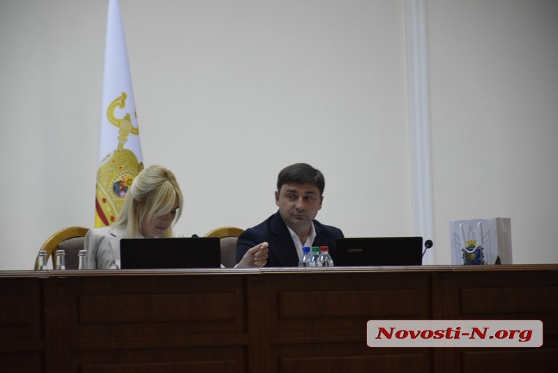 В Николаевском облсовете женщины-депутаты объединились в межфракционную группу