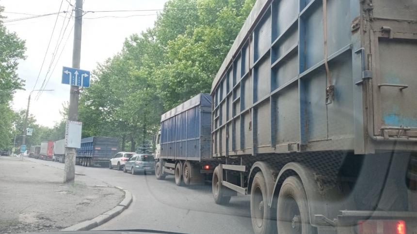 Начальник УПП Николаева рассказал, почему в городе возникают автомобильные пробки