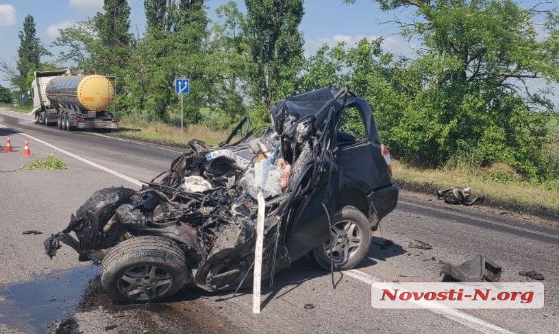 ДТП на одесской трассе в Николаевской области: столкнулись четыре автомобиля, двое погибших