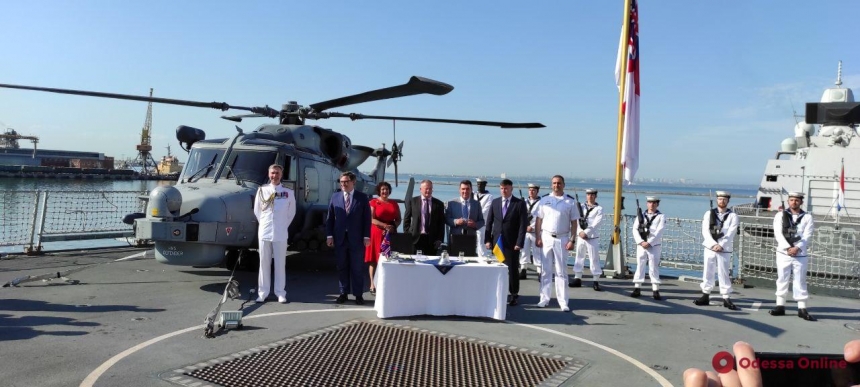 В Одессе Украина и Великобритания договорились о совместном строительстве военных кораблей 