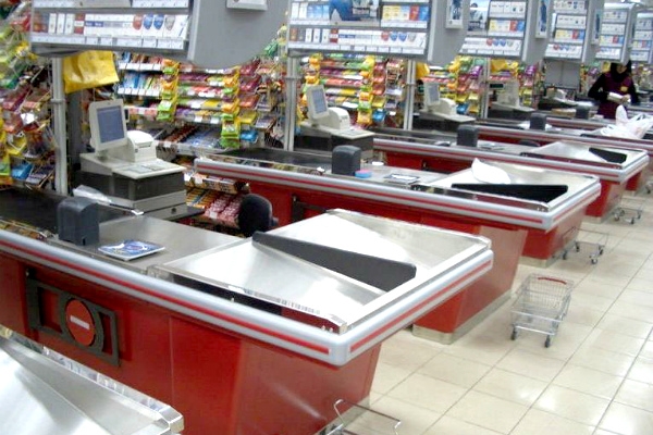 Как кассиры в супермаркетах обманывают украинцев: волонтер рассказал о схеме