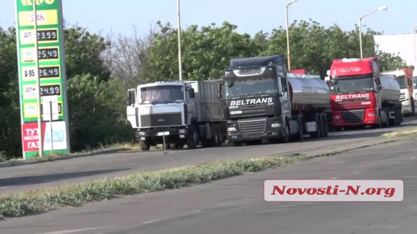 В Николаевской области из-за жары ограничили движение большегрузного транспорта