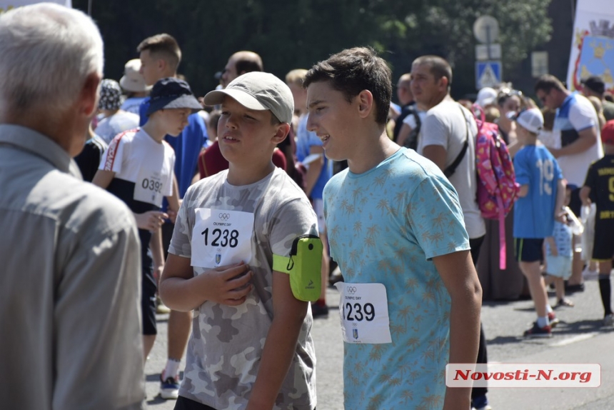 Как в Николаеве прошел Олимпийский день (фоторепортаж)