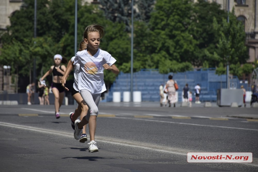 Как в Николаеве прошел Олимпийский день (фоторепортаж)