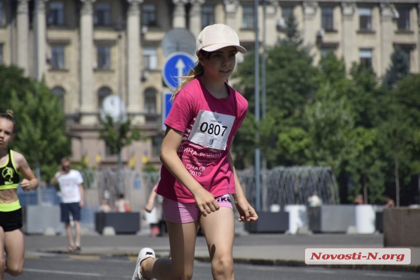 Как в Николаеве прошел Олимпийский день (фоторепортаж)