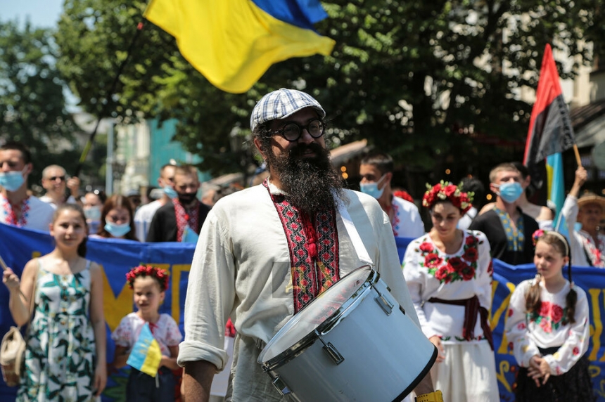 В Одессе прошел ежегодный «Мегамарш в вышиванках» (ФОТО, ВИДЕО)