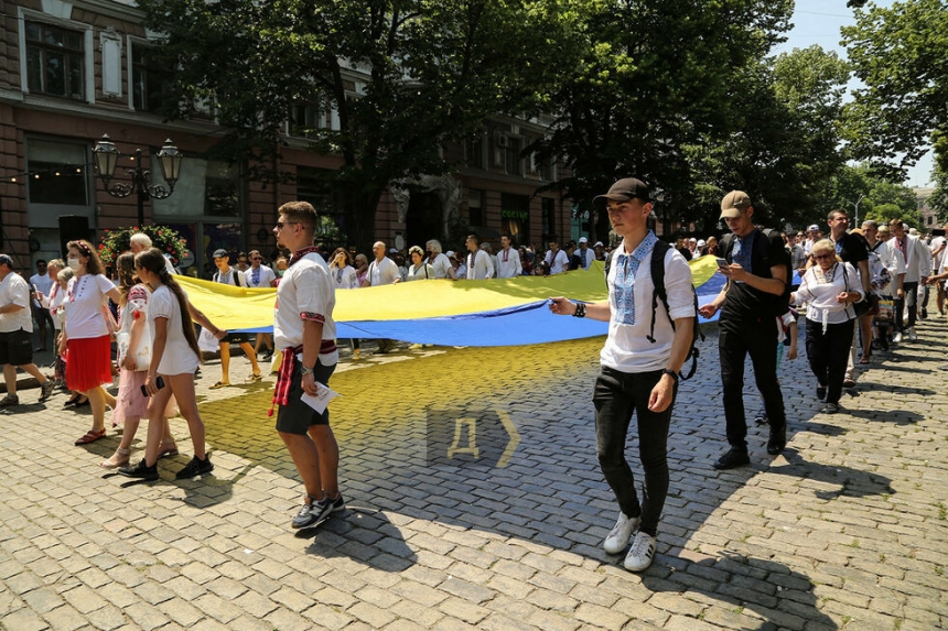 В Одессе прошел ежегодный «Мегамарш в вышиванках» (ФОТО, ВИДЕО)