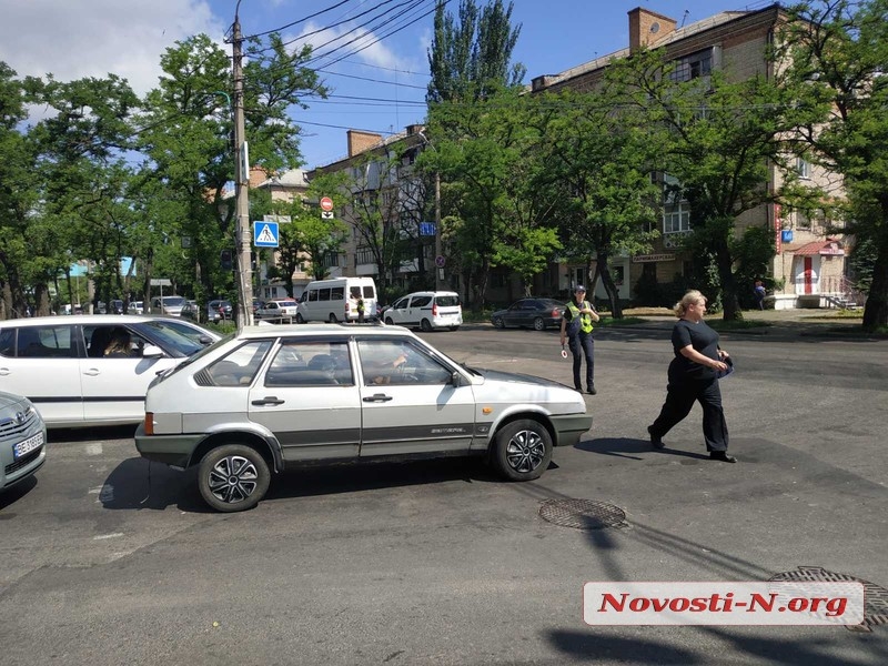 Николаев вновь «застыл» в автомобильных пробках - работают регулировщики