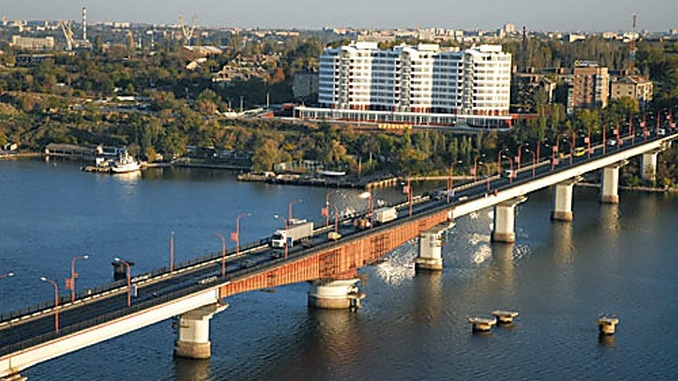 «Надо переделать некоторые бумажки», - Сенкевич о передаче Варваровского моста государству