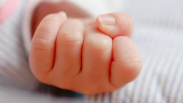 В Харькове умер 3-месячный младенец: подозревают отравление детской смесью