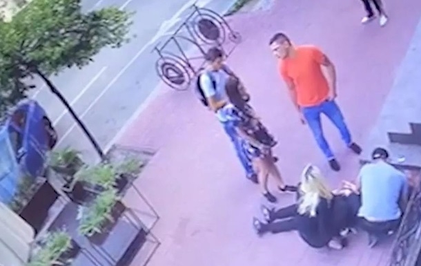 Появилось видео избиения танцора Дорофеевой (видео)