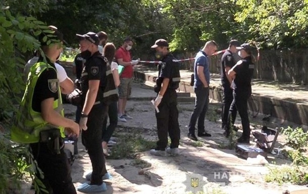 В Киеве пьяные братья забили до смерти бездомного