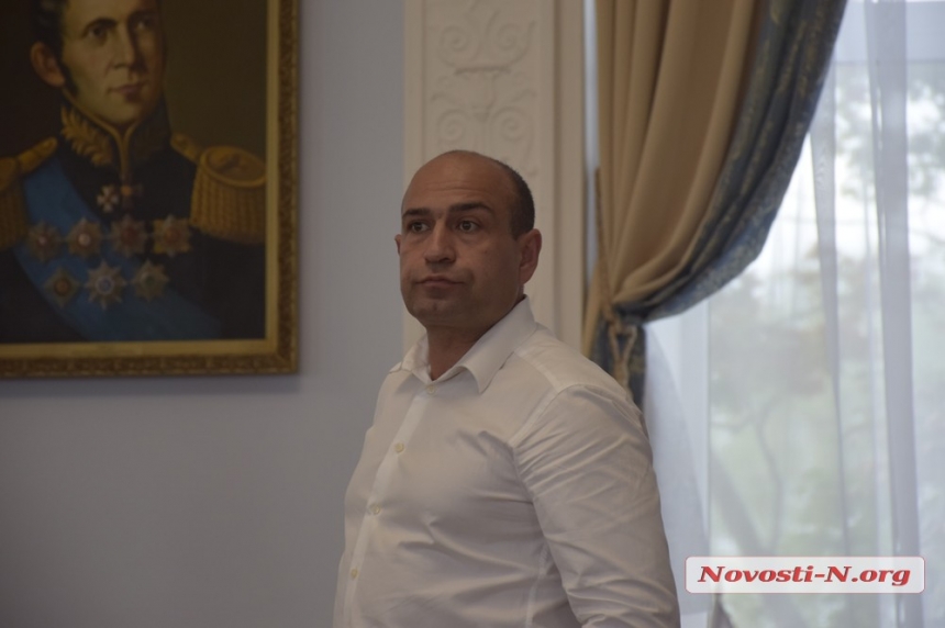 В поисках «бандерлогов»: как в Николаеве депутаты бюджет распределяли (фоторепортаж)