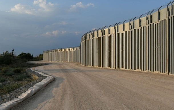 Греция построила 40-километровый забор на Границе с Турцией
