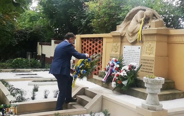 В Чехии в честь Дня независимости Украины открыли мемориал украинским воинам