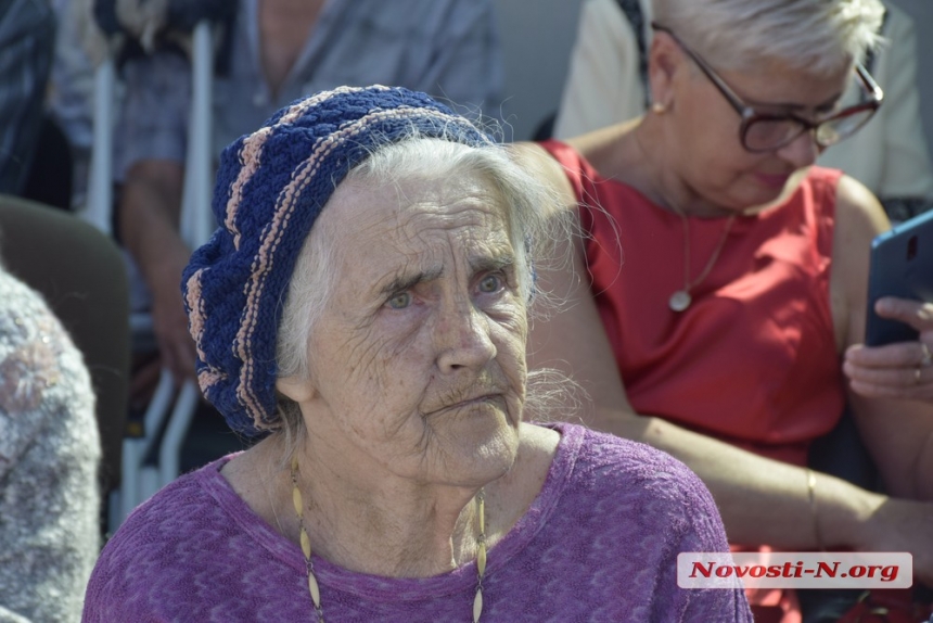 Как николаевский приют для пожилых людей свое девятнадцатилетние праздновал (фоторепортаж)