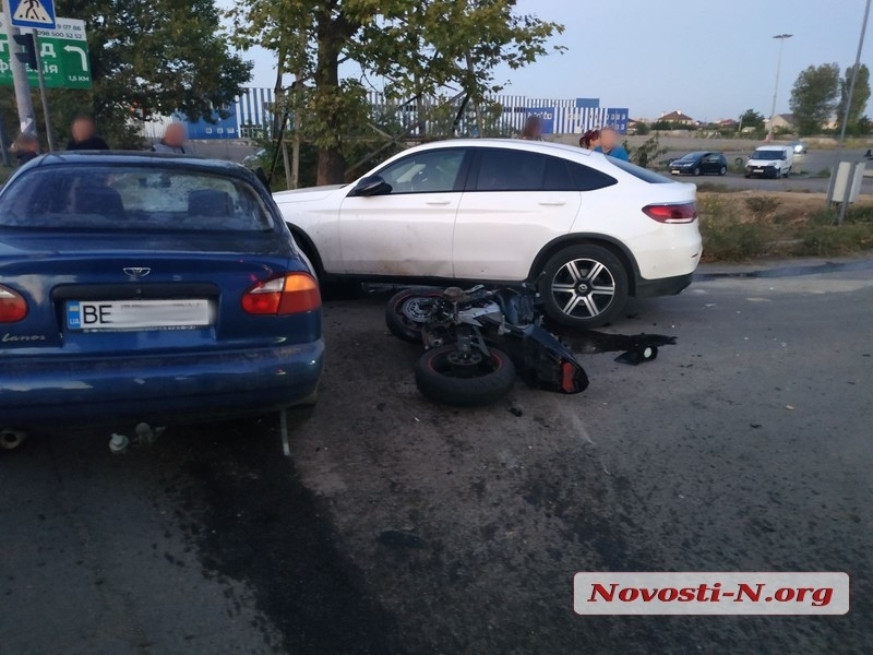 Сбитые мопедисты и мотоциклисты: все ДТП пятницы в Николаеве