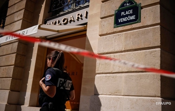 В Париже ограбили ювелирный магазин на 10 млн евро