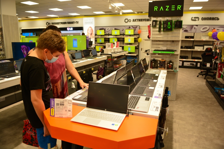 +1 Фокстрот: в ТЦ «Depot» открыли обновлённый магазин сети электроники