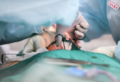 В Украине впервые пересадили костный мозг взрослому пациенту от неродственного донора, — Минздрав