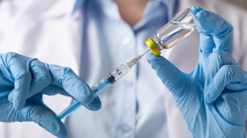 На вакцинацию украинцев в 2022 году выделят 3 млрд грн, – Минфин