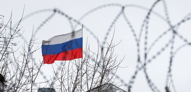 Путин на год продлил запрет на ввоз в Россию товаров из Украины