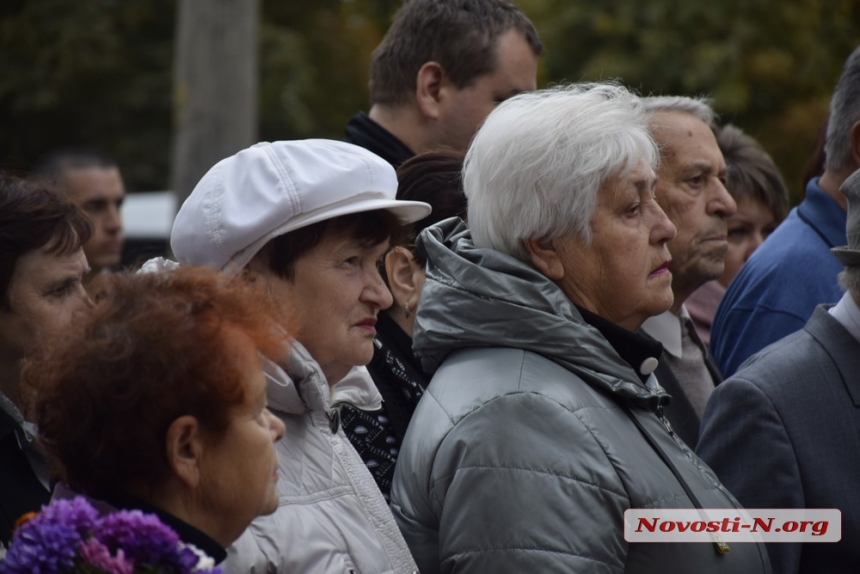 В Николаеве возложили цветы в День партизанской славы (фоторепортаж)