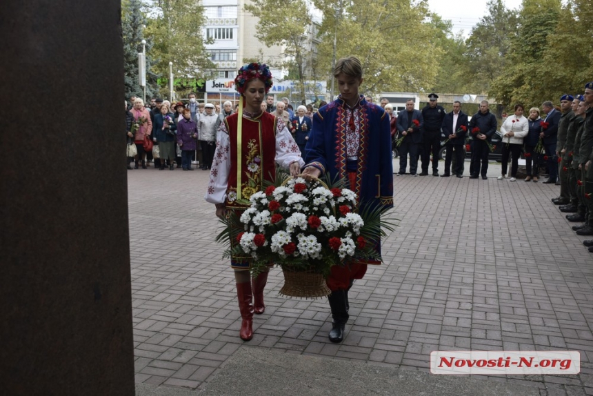 В Николаеве возложили цветы в День партизанской славы (фоторепортаж)