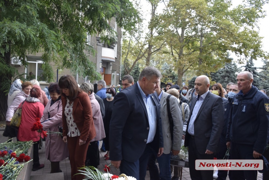 В Николаеве возложили цветы в День партизанской славы (фоторепортаж)