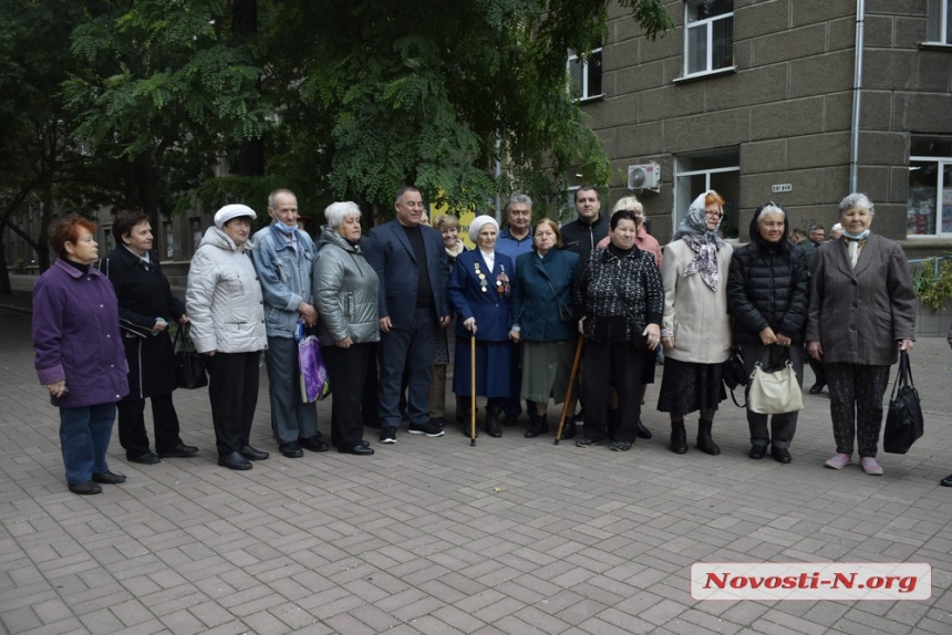 В Николаеве возложили цветы в День партизанской славы (фоторепортаж)