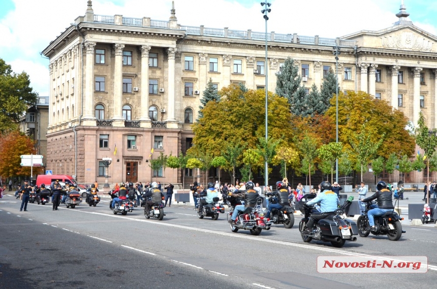 В Николаев на закрытие мотосезона съехались байкеры со всей Украины (фото)