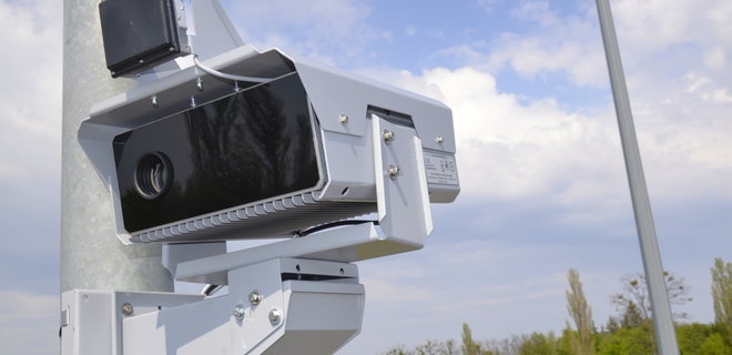 На дорогах Украины заработают еще 20 камер для фиксации нарушений ПДД