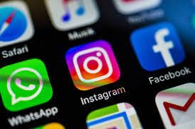 В работе WhatsApp, Instagram и Facebook произошел масштабный сбой