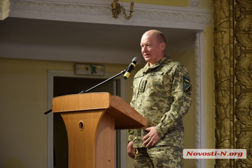 В николаевском русском театре прошел концерт в честь защитников Украины (фото)