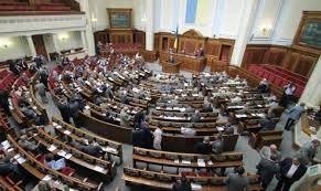 В Украине не будут принудительно вакцинировать нардепов, но введут ограничения для работы в Раде