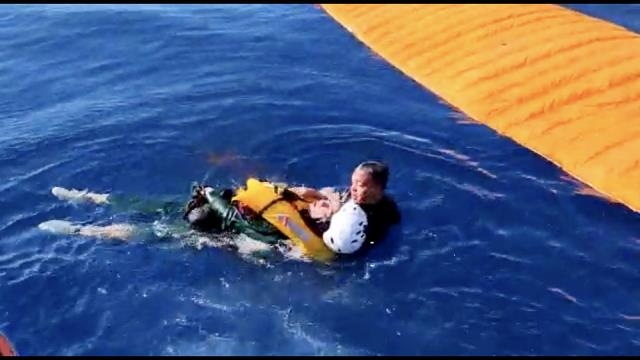 На парашютном фестивале в Турции украинская спортсменка рухнула в море